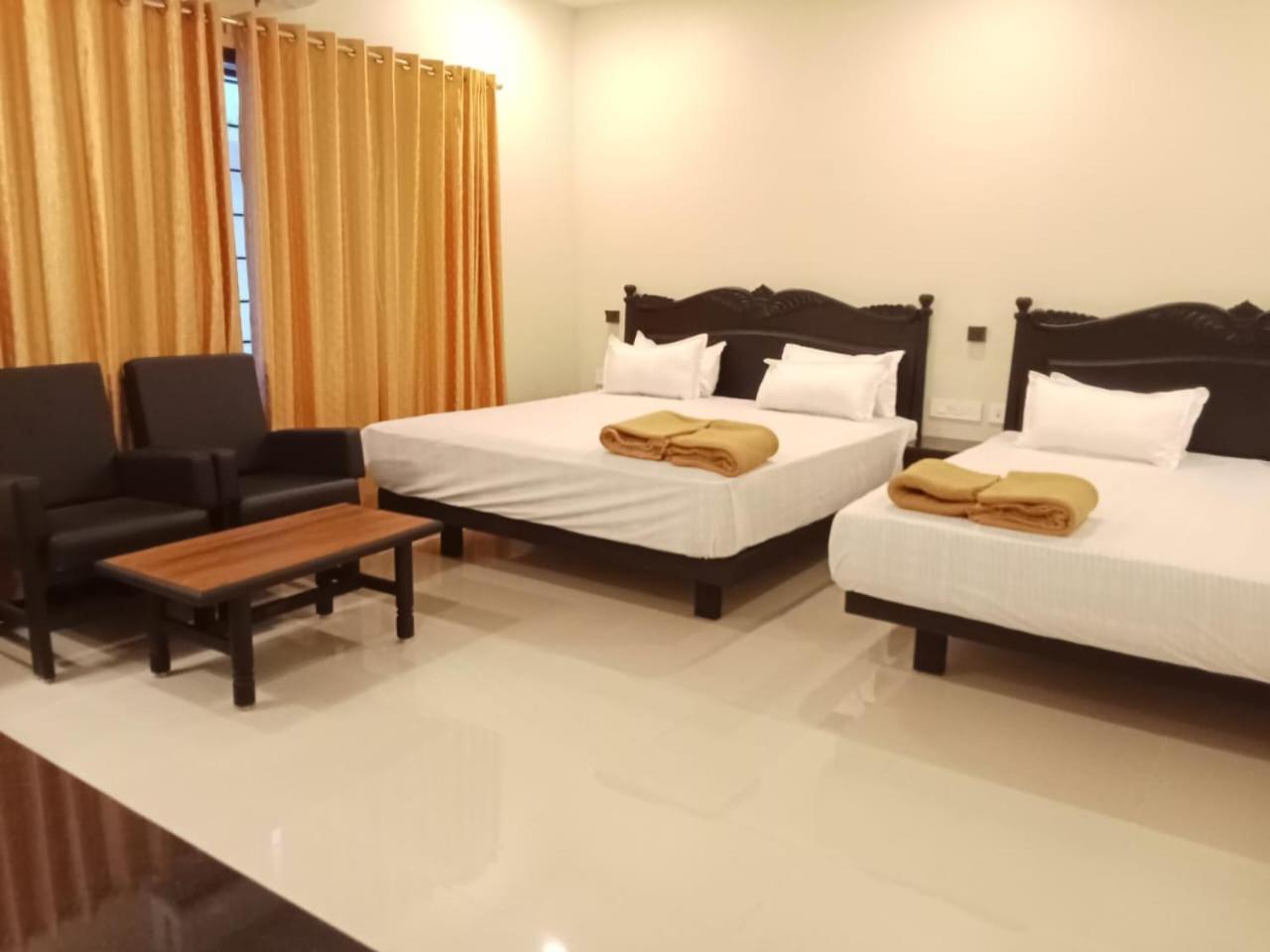 Hotel Sri Devi Kanyakumari Buitenkant foto